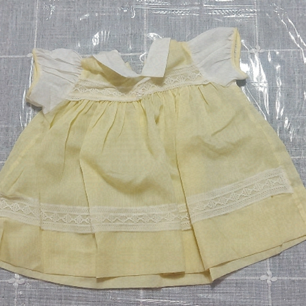 VINTAGE yellow dress